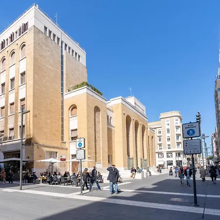 Railway Station דירה *